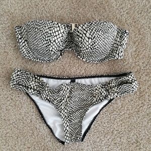 VS Bikini Set